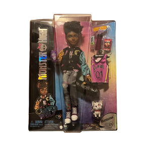 Monster High Style Doll with Accessories & Pet Companion – Mattel – New in Box